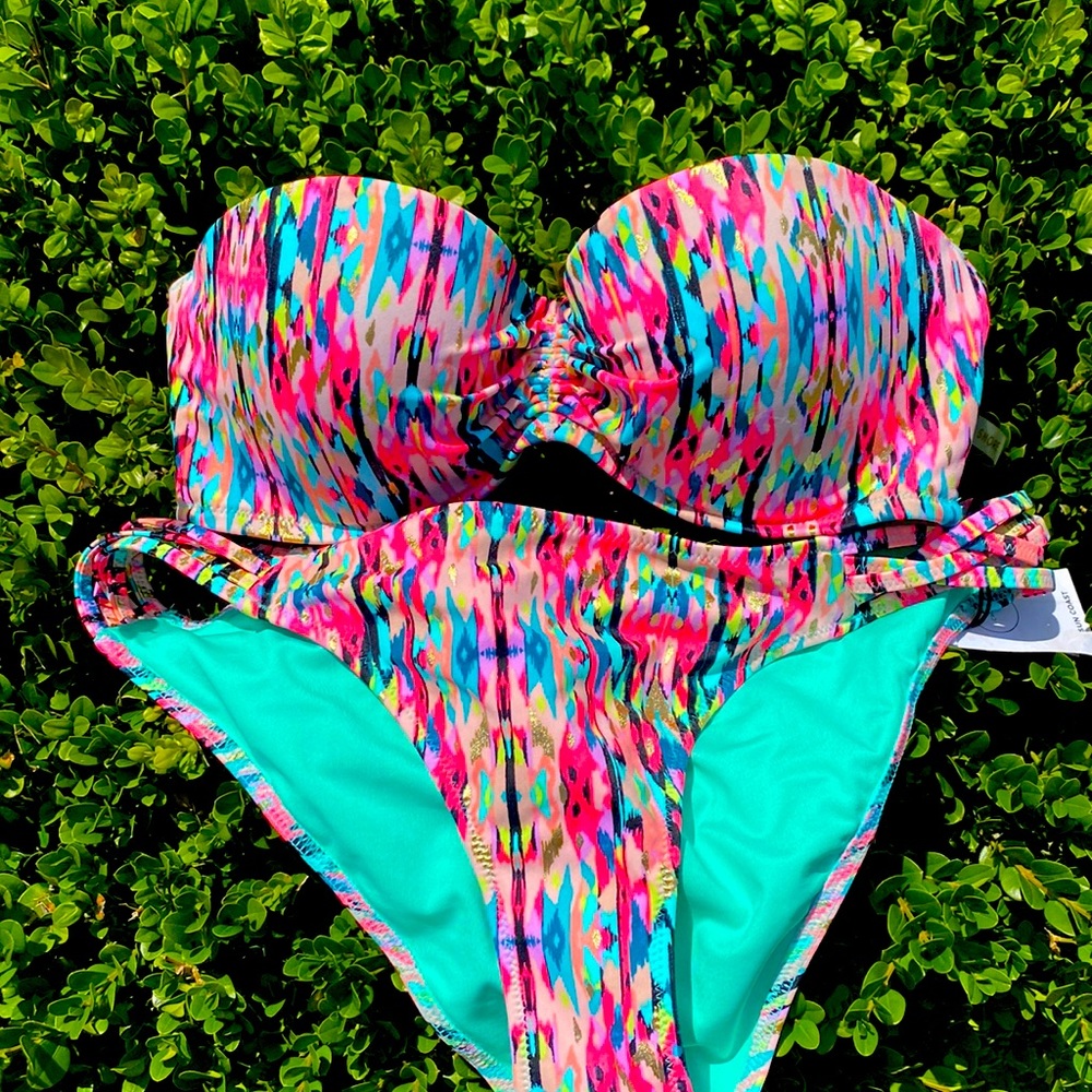 Womens Shade & Shore Swimsuit!(top and bottom)